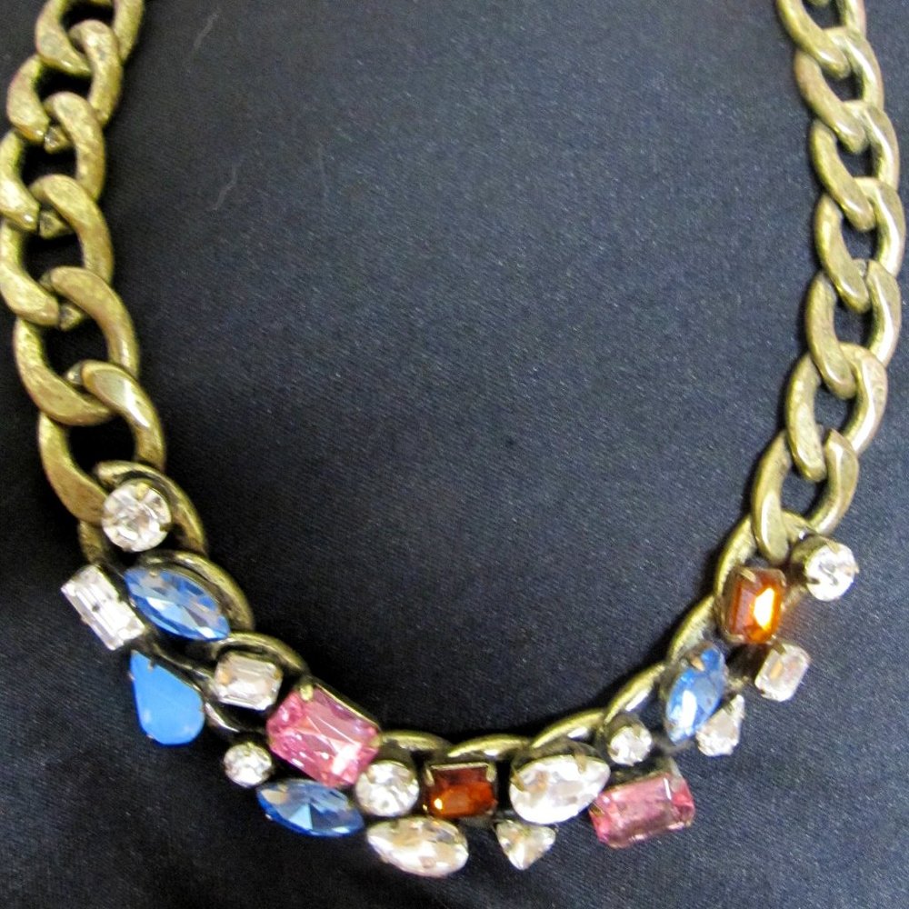 Confetti necklace by Parklane